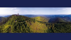 Nástěnný kalendář BESKYDY 2026 panoramatický