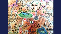 Česko - vlastivědná nástěnná mapa 136 x 87 cm