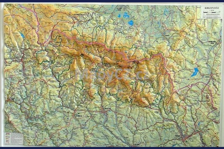 Krkonoše - plastická mapa 90 x 62 cm v dřevěném rámu