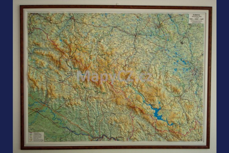 Šumava - plastická mapa 100 x 75 cm v dřevěném rámu